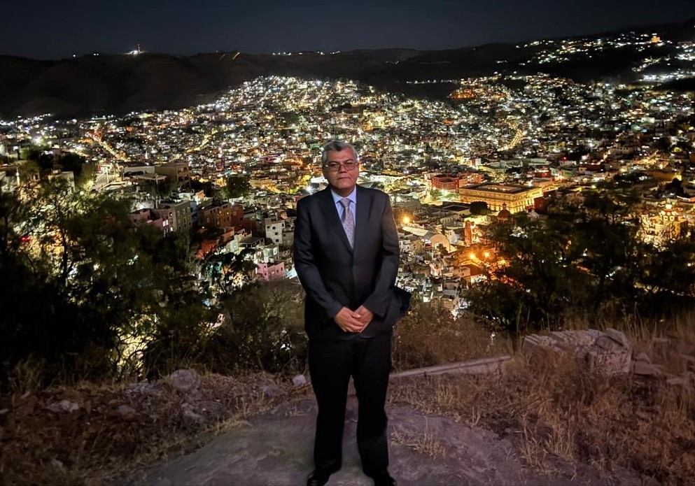 Mtro. Carlos Uriel Sánchez González
